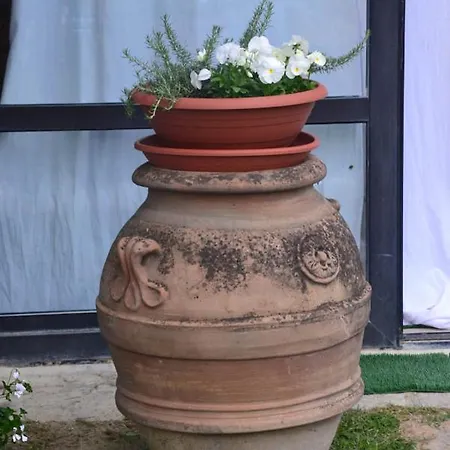 Βίλα Sleeps 10 With Pool Air Con And Wifi Toscella