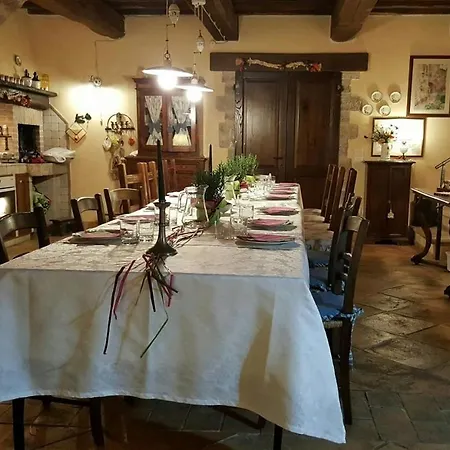 Sleeps 10 With Pool Air Con And Wifi