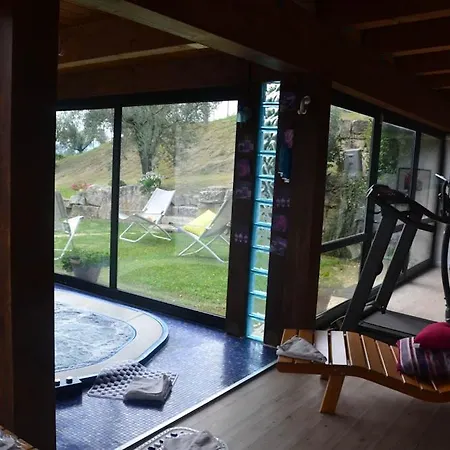 Sleeps 10 With Pool Air Con And Wifi