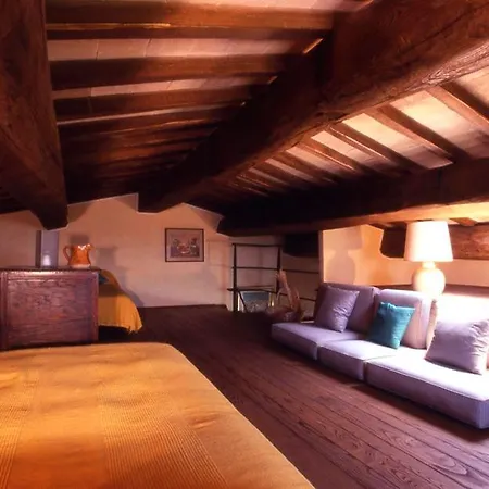 Sleeps 10 With Pool Air Con And Wifi