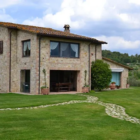 Sleeps 10 With Pool Air Con And Wifi * Toscella
