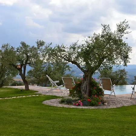 Villa Sleeps 10 With Pool Air Con And Wifi *